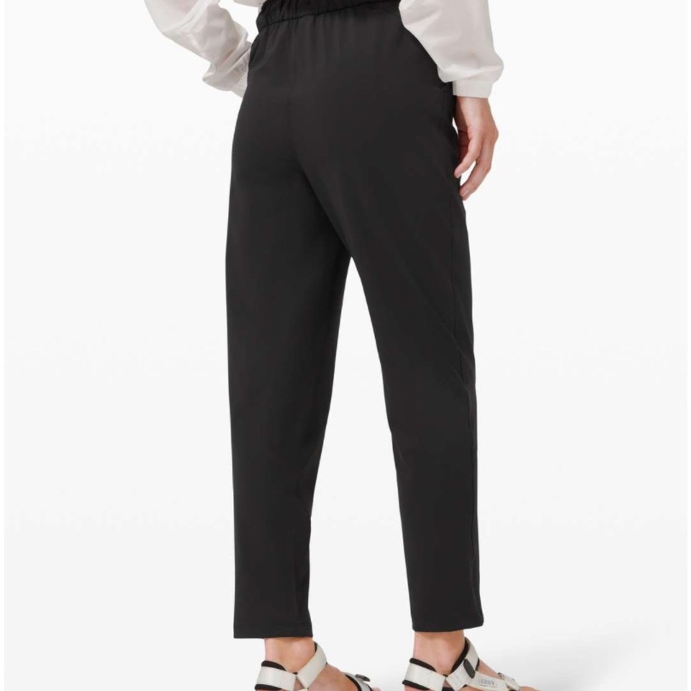 EUC Lululemon Keep Moving Pant 7/8 High-Rise - Black Sz 10